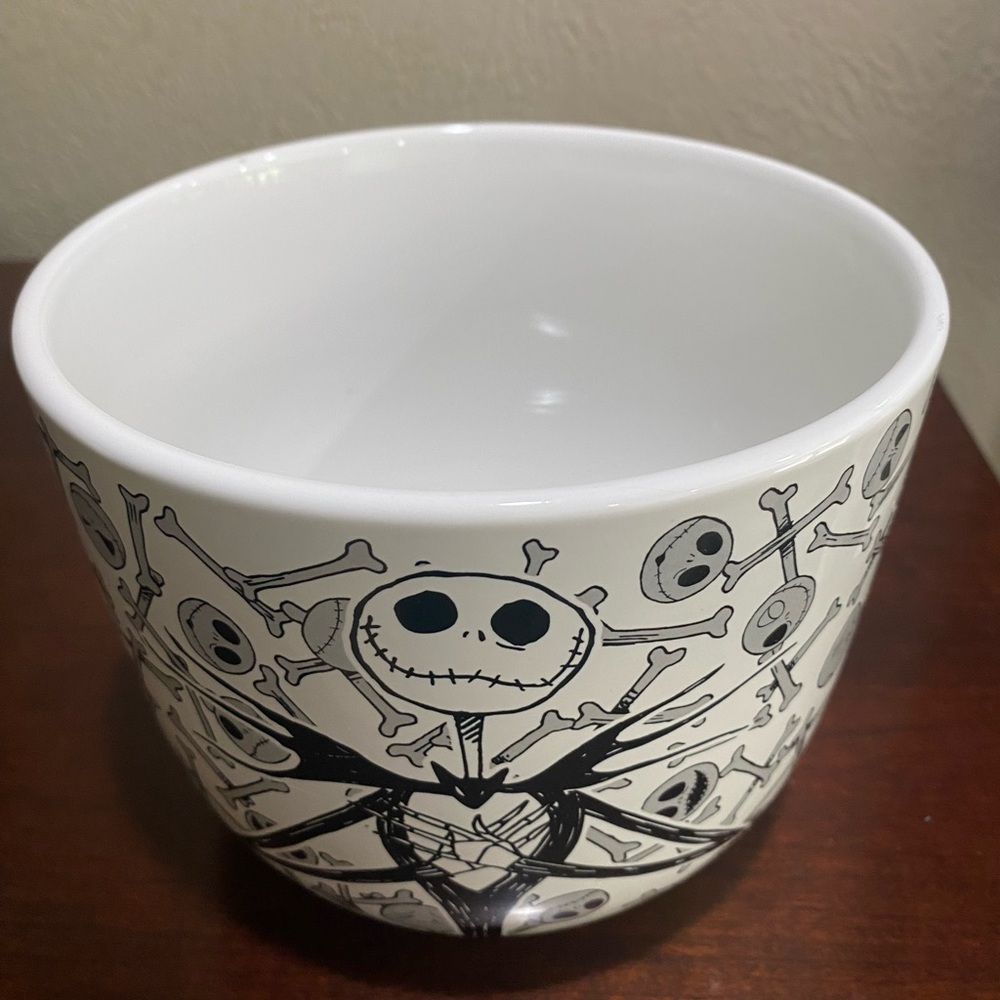 Jack Skellington Bowl inspired by Disneys The Nightmare Before Christmas - Picture 2 of 6